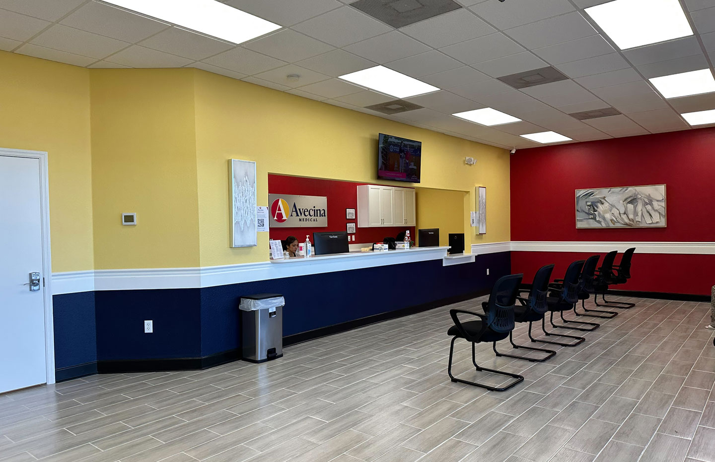 Mount Dora location front desk